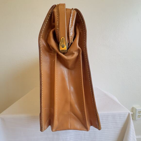 Mid Century Top Grain Cowhide Briefcase Stay Open Frame Vintage Bag with Key MCM - Picture 10 of 16